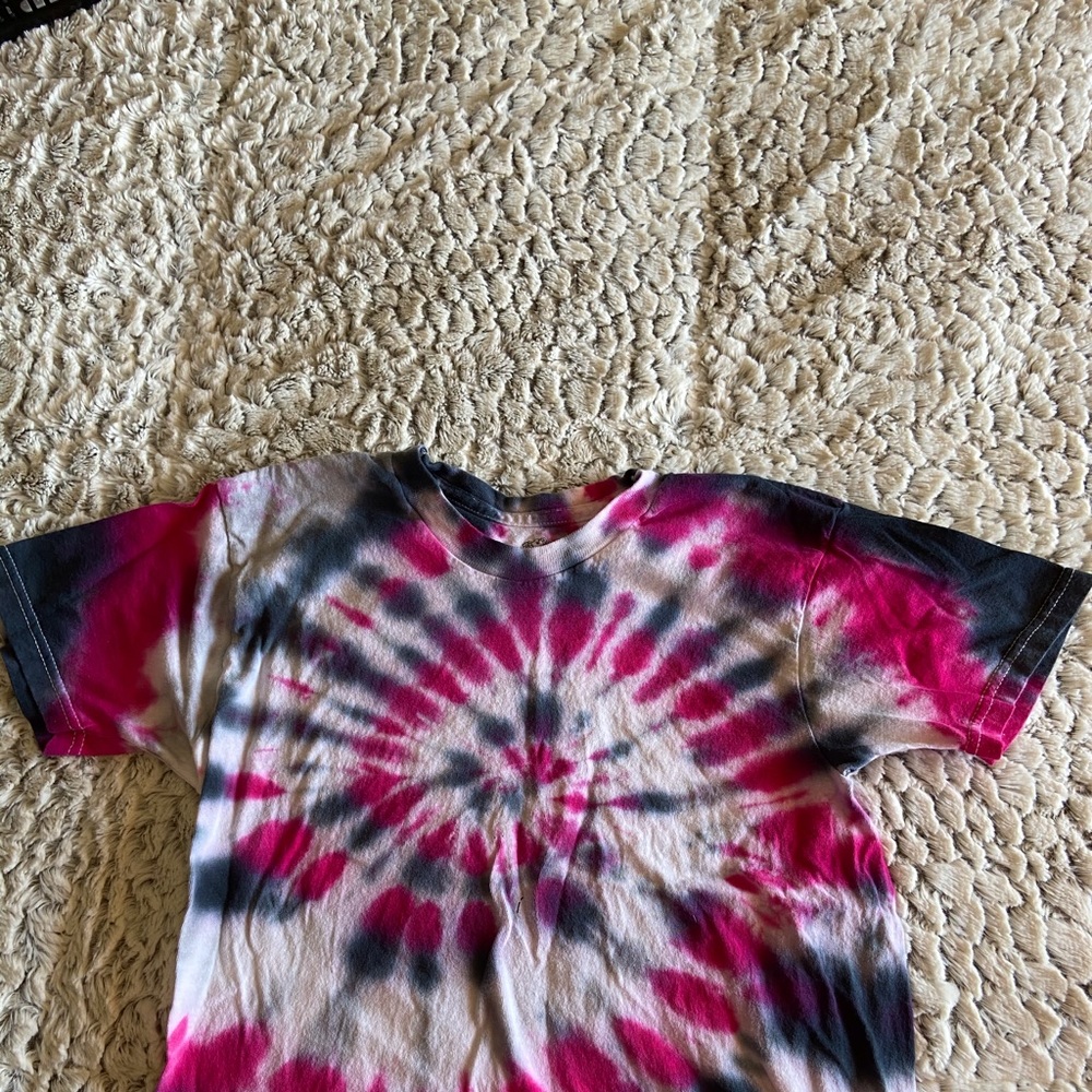 Tie dye cropped tees